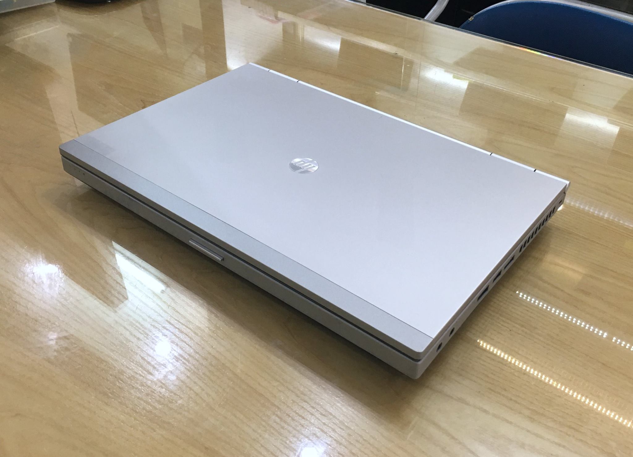 Laptop HP EliteBook 8470P core i7-9.jpg